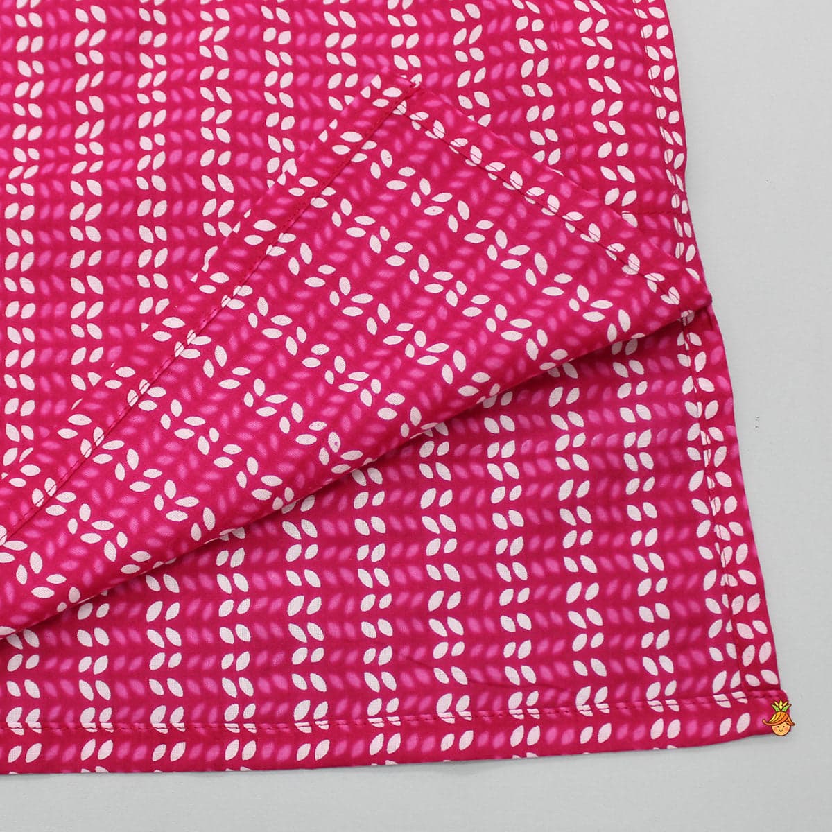 Pre Order: Lace Detail Front Placket Pink Printed Kurta And Pyjama view